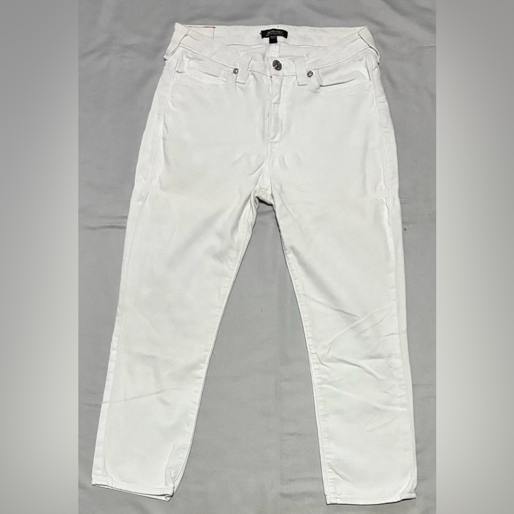 NWT! True Religion Women’s White Jennie Curvy Mid Rise Super Skinny Stretch; 34